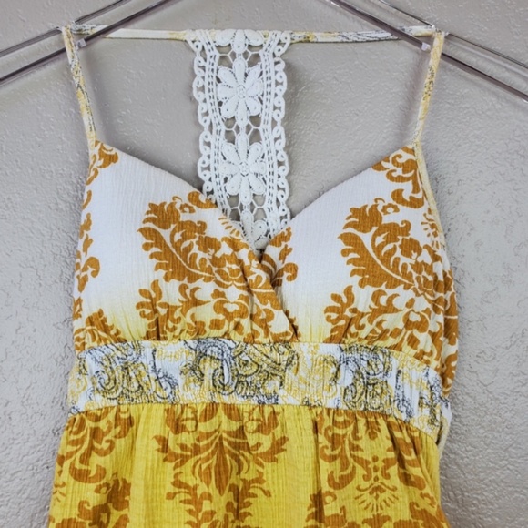 Y2K Lace Floral Crochet Halter Top Blouse Boho S - Picture 2 of 10